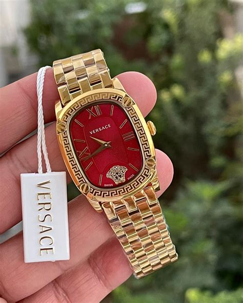 versace saat modelleri bayan|Versace women's watch.